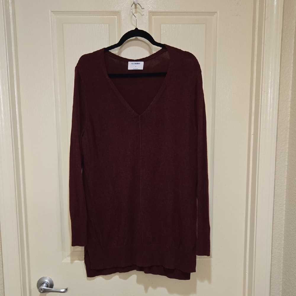 Old Navy Burgundy V-Neck Sweater
